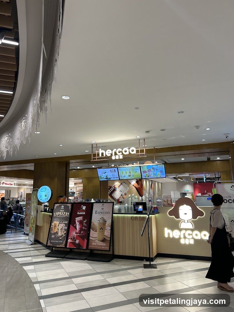 hercaa Store Interior