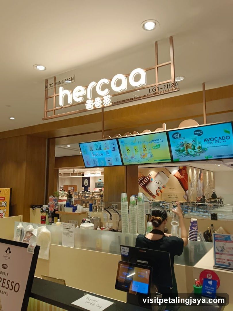 hercaa store interior