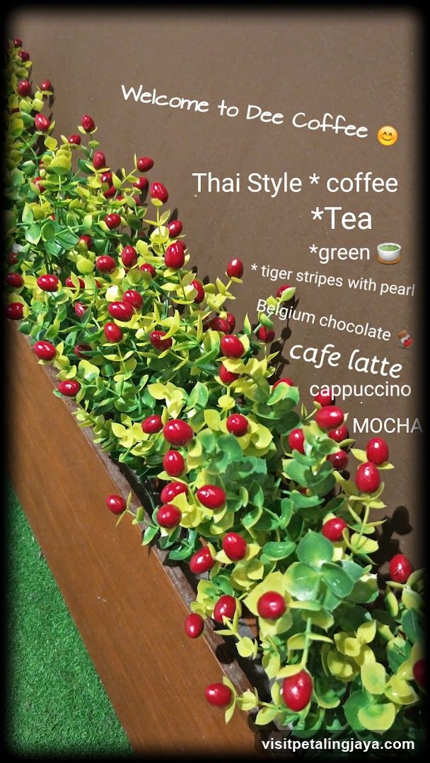 Dee Coffee Menu Display