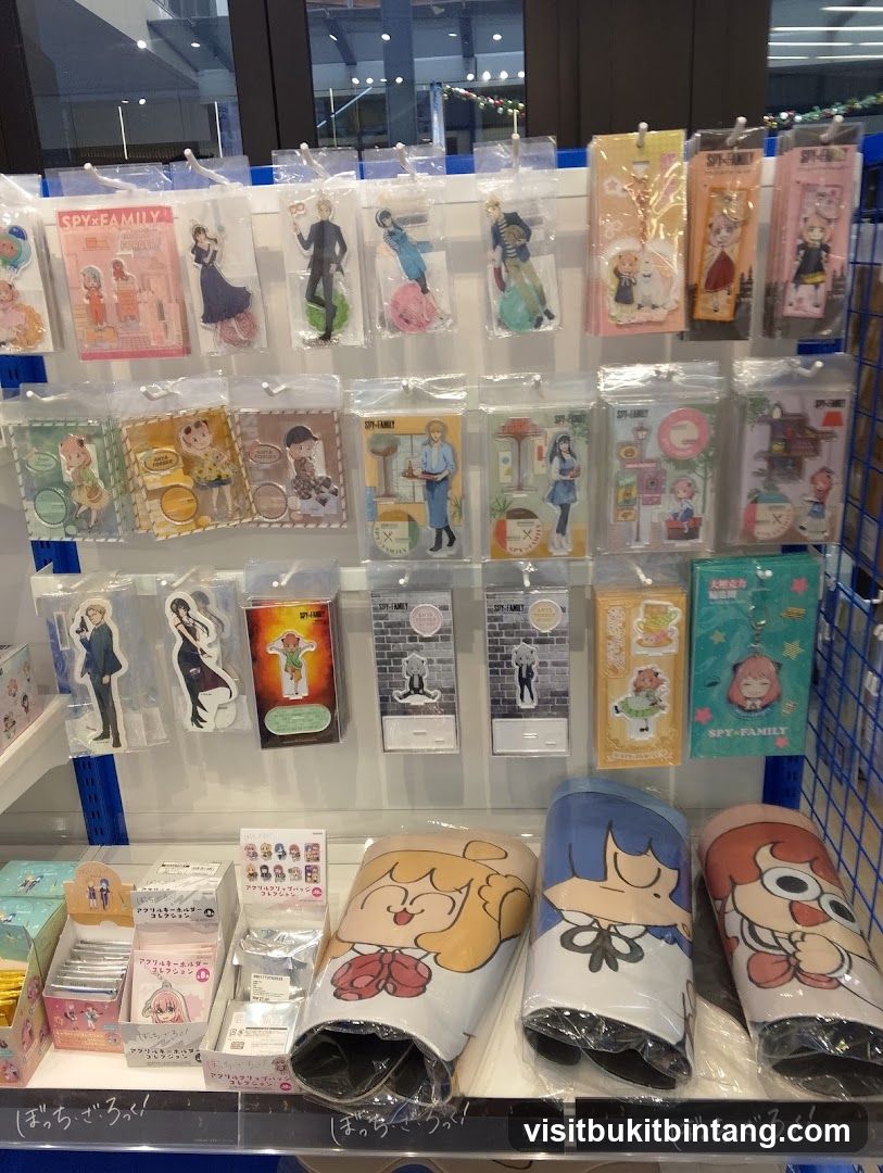 Spy x Family and Bocchi the Rock Merchandise Display
