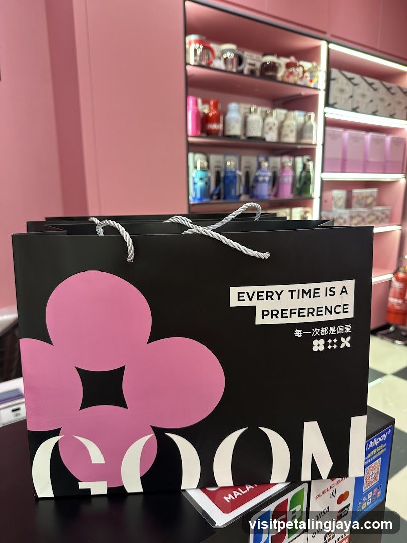 Shopping Bag with Pink Flower Design
