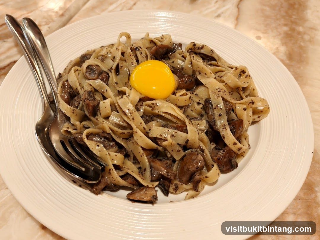 Mushroom Fettuccine with Egg Yolk