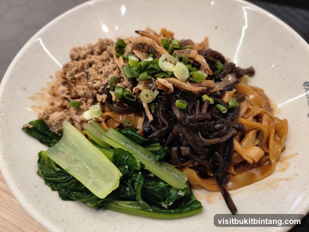 Noodles with Toppings