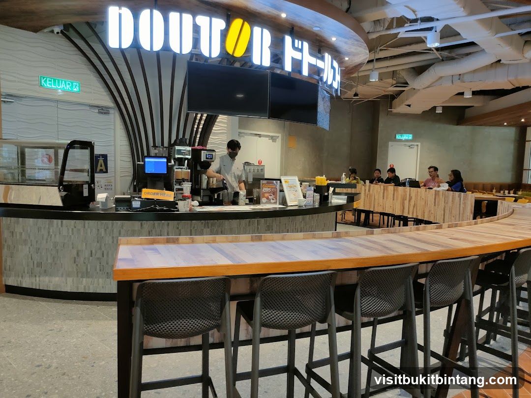 Doutor Coffee Shop Interior