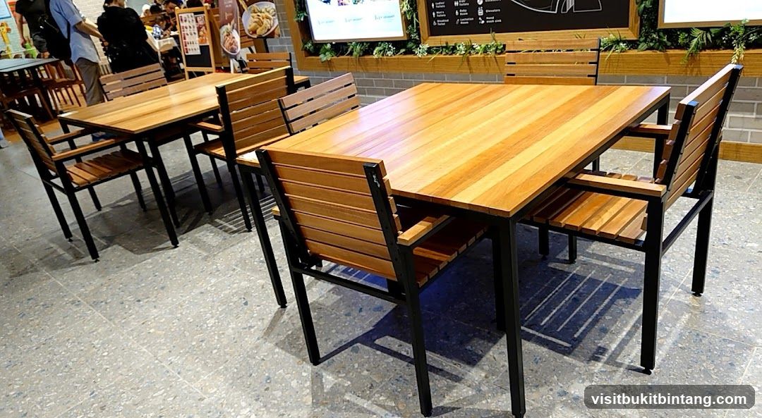 Restaurant Seating Area