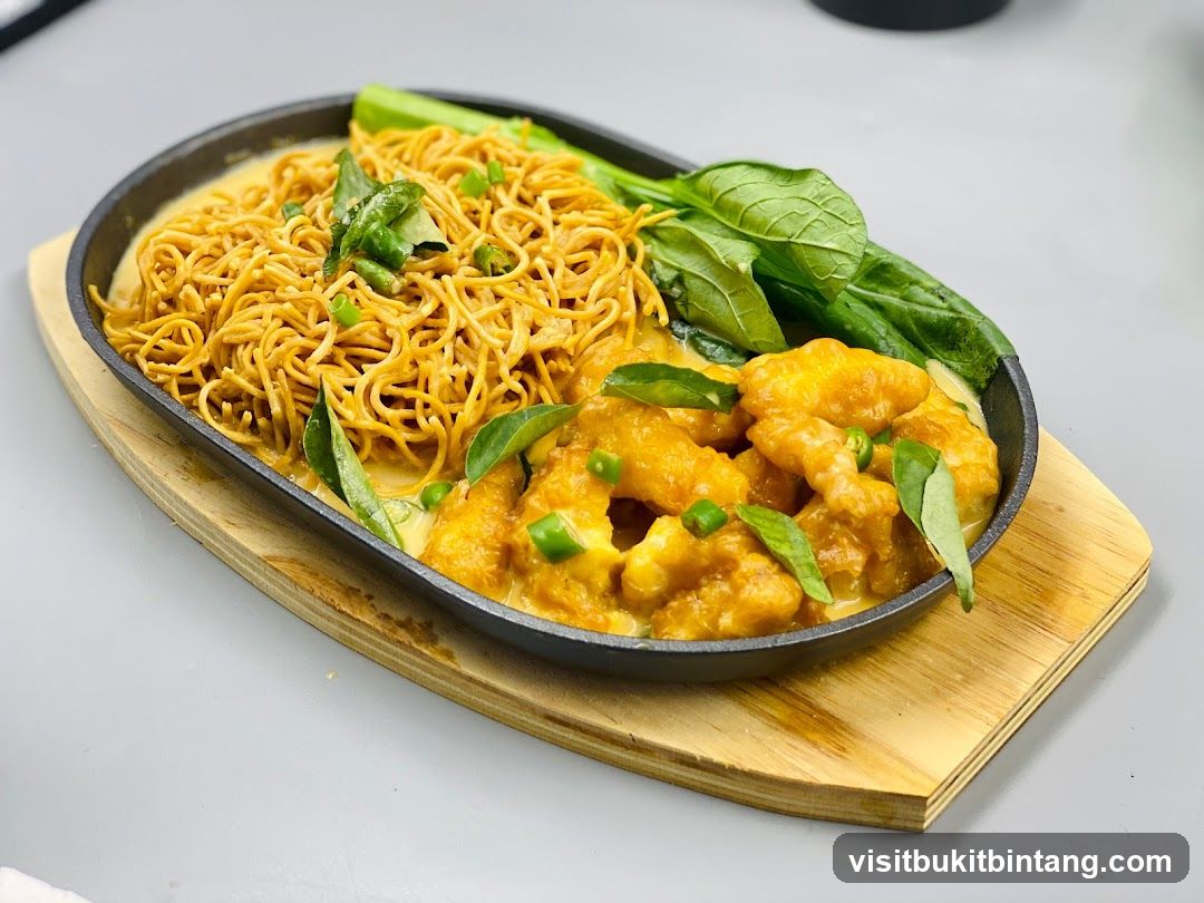 Sizzling Noodles with Crispy Chicken