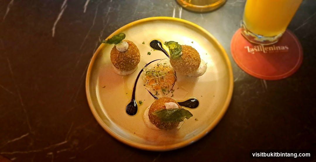 Appetizer with Drink