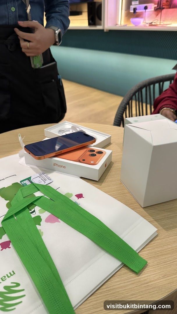 iPhone unboxing
