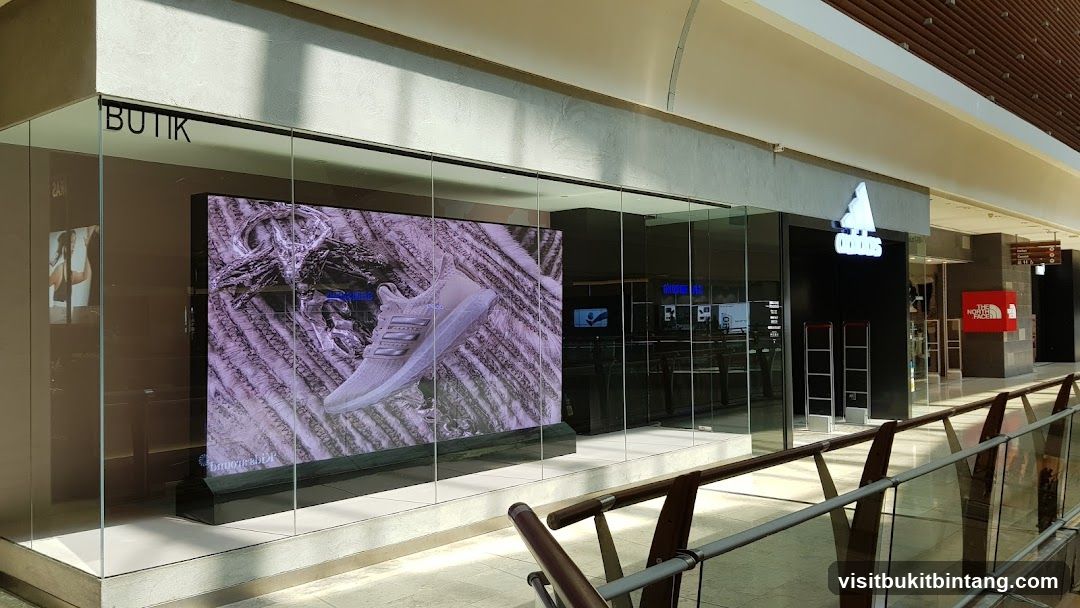 Adidas Storefront