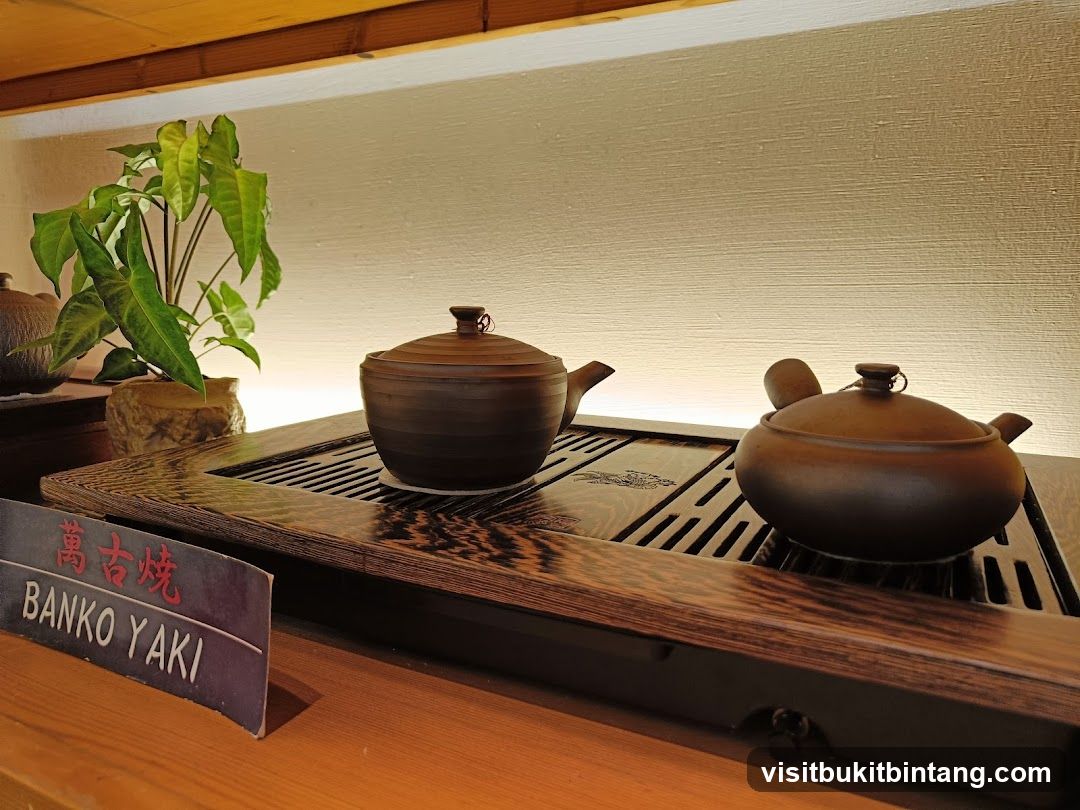 Banko Yaki Teapots