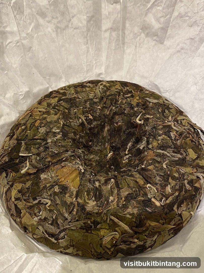 Pressed White Tea Cake