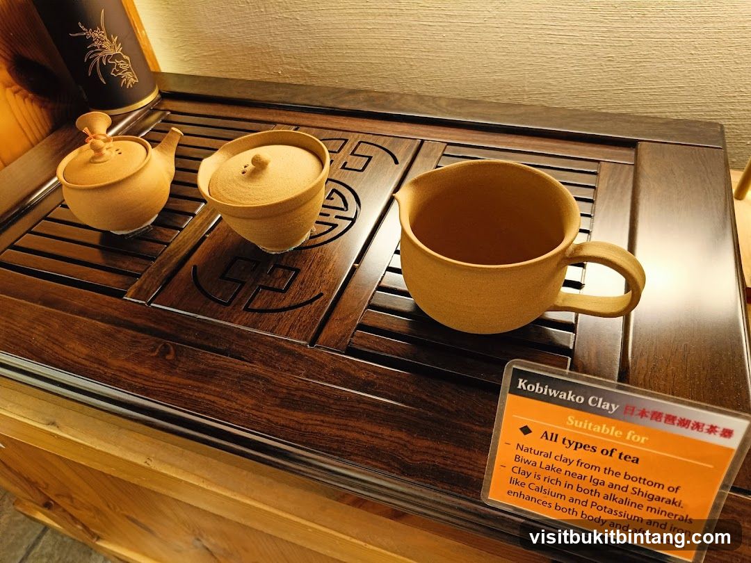 Kobiwako Clay Tea Set