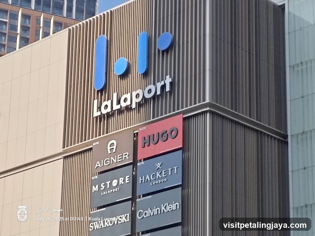 M Store Lab (LaLaport KL)