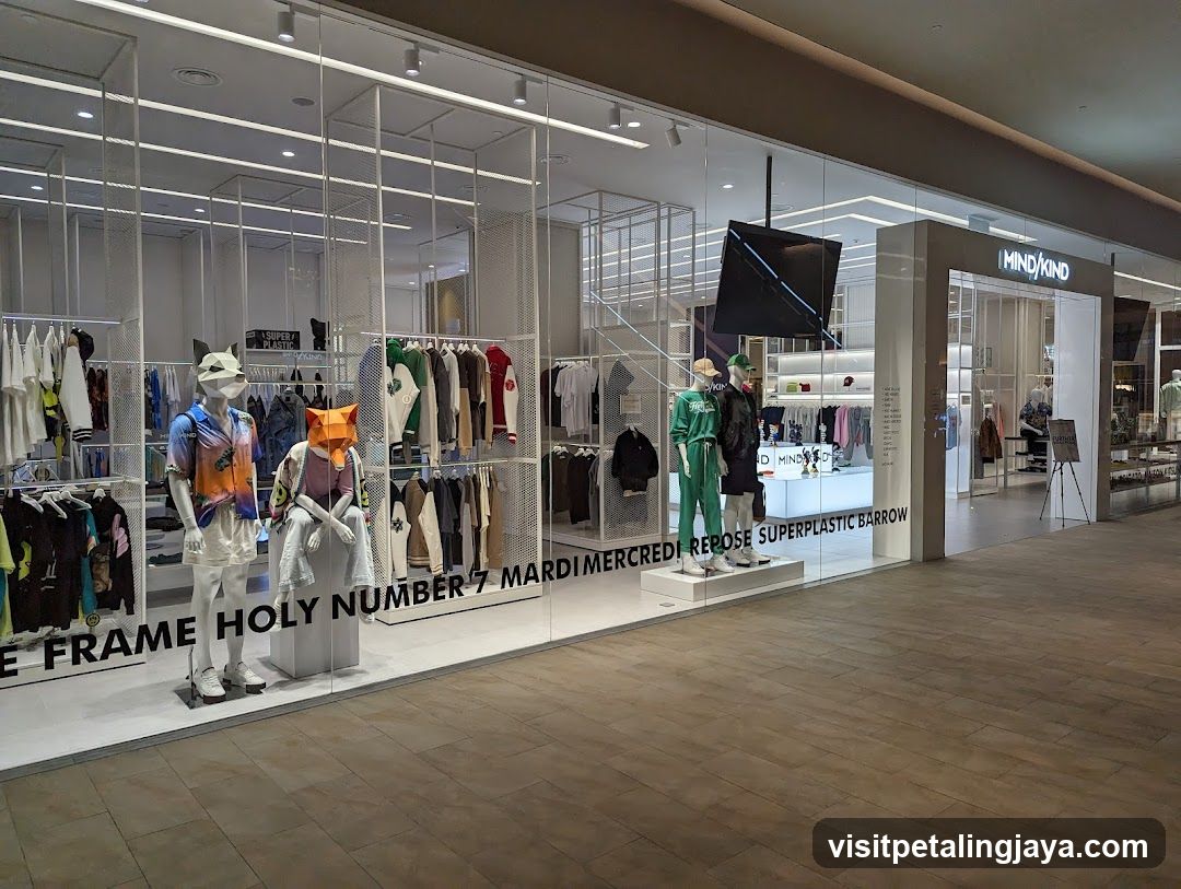 M Store Lab (LaLaport KL)