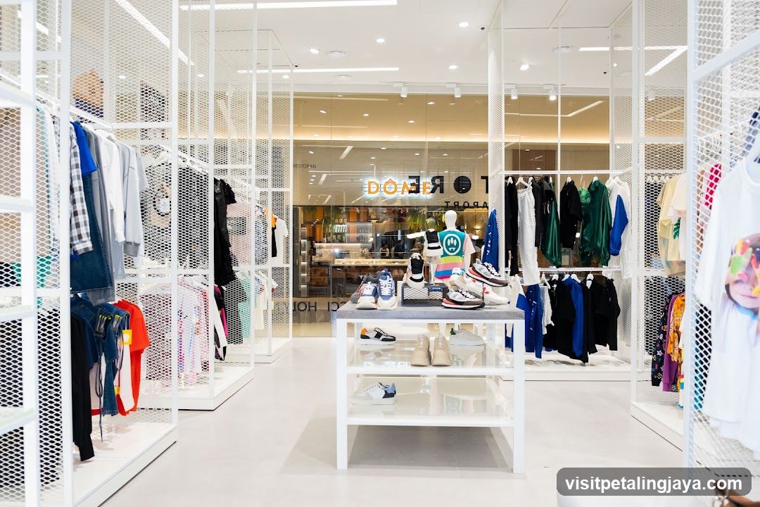 Fashion Store Interior Display