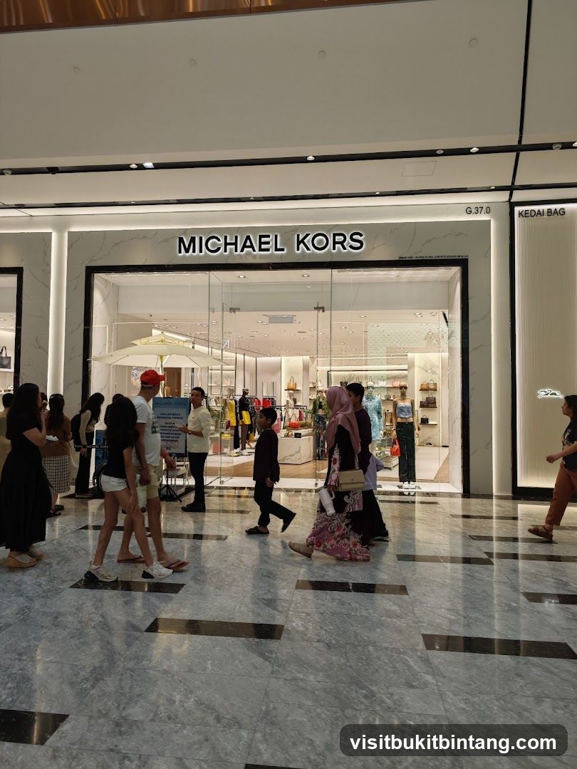 Michael Kors - The Exchange TRX