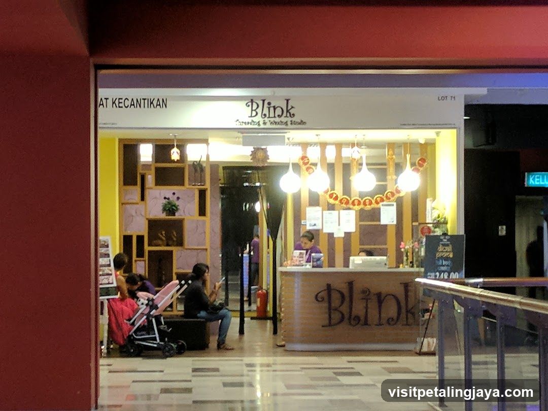 Blink Threading & Waxing Studio (Publika)