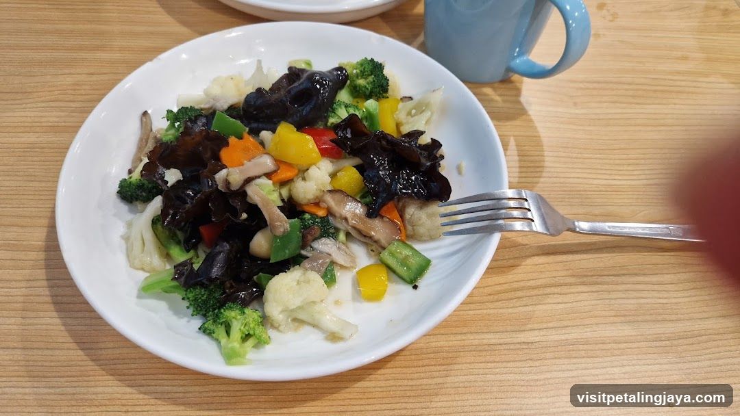 Vegetable Stir Fry with Wood Ear Fungus