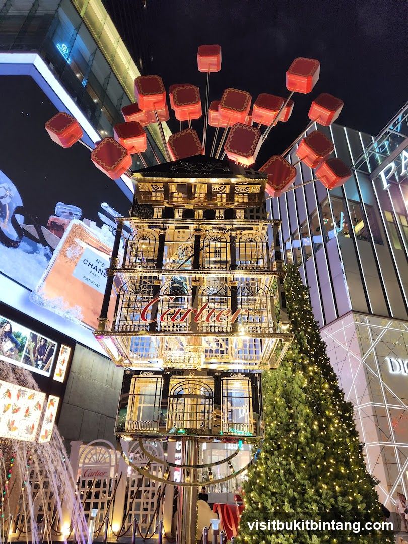 Cartier Storefront Display