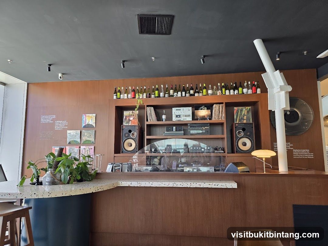 V88 Cafe & Bar Starhill