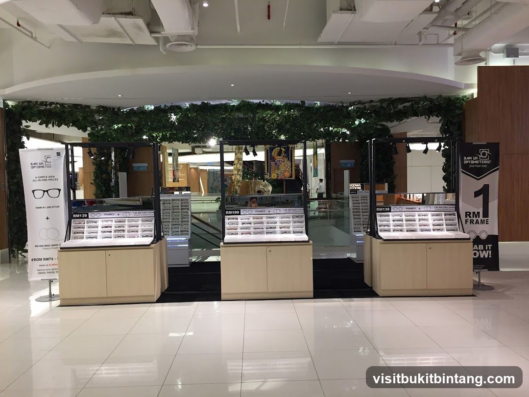 Optometry Booth Display