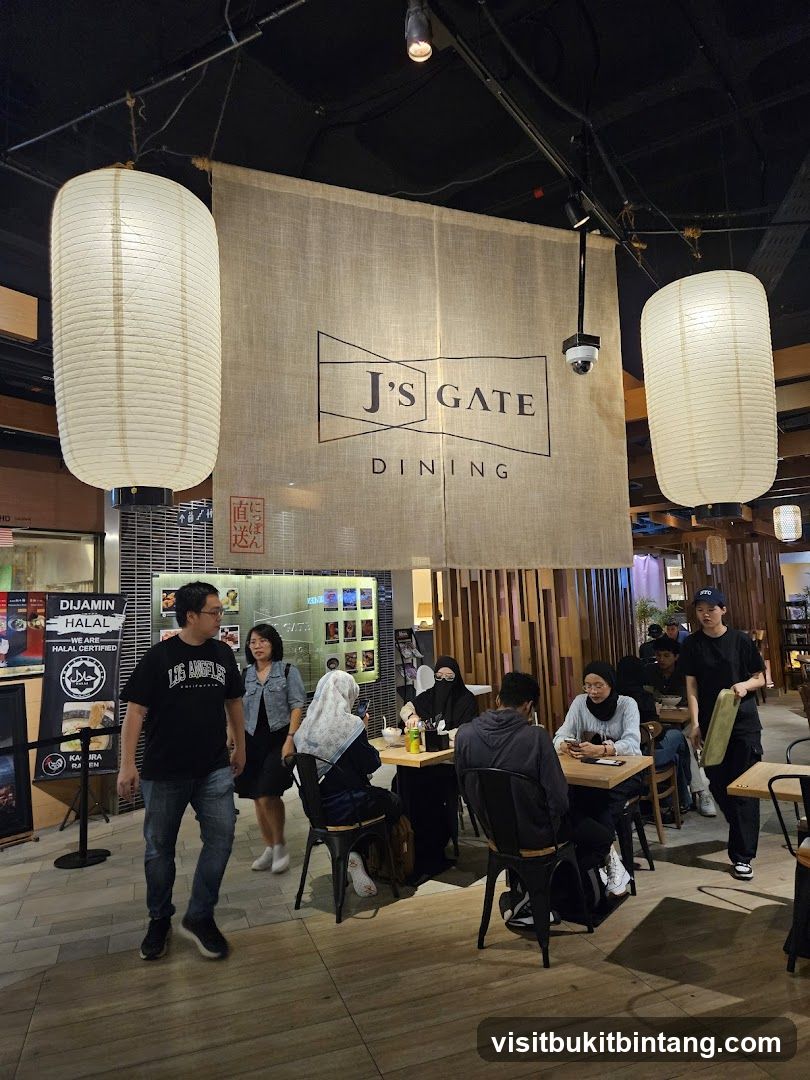 J's Gate Dining Interior