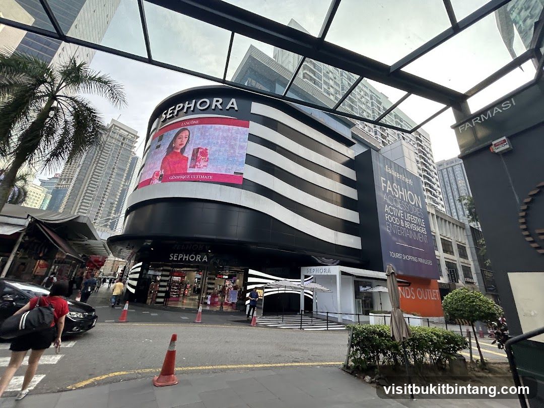 Sephora Storefront