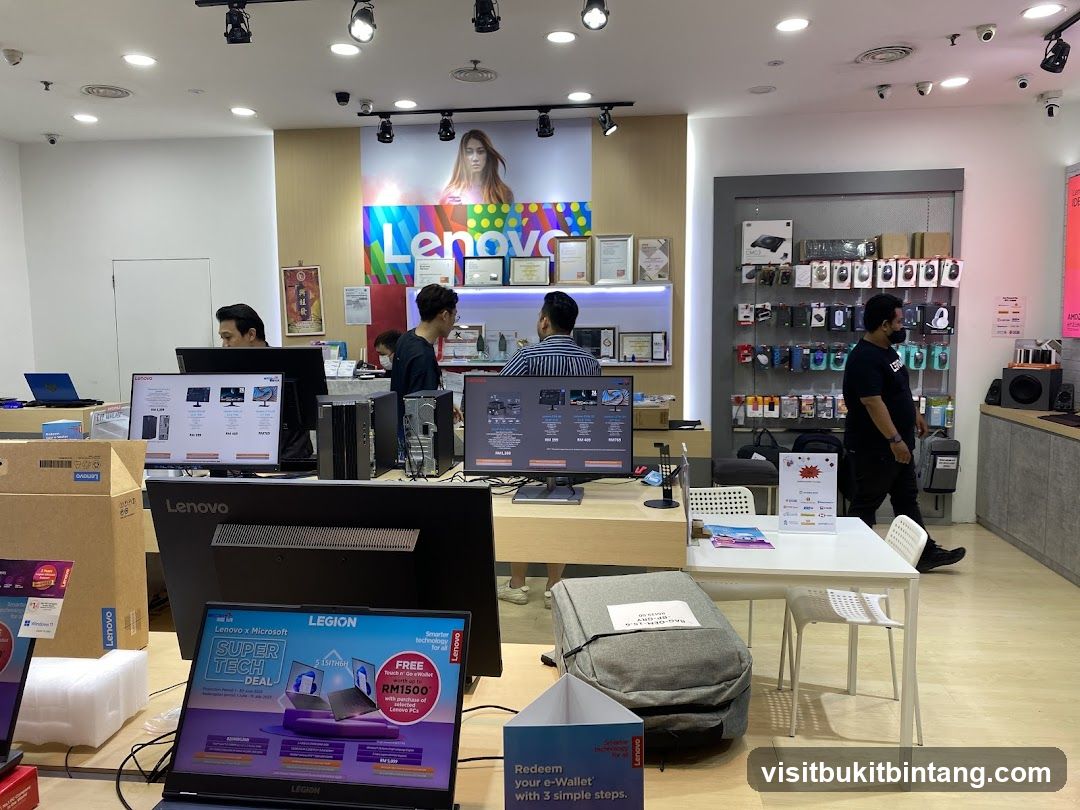 Lenovo Store Interior