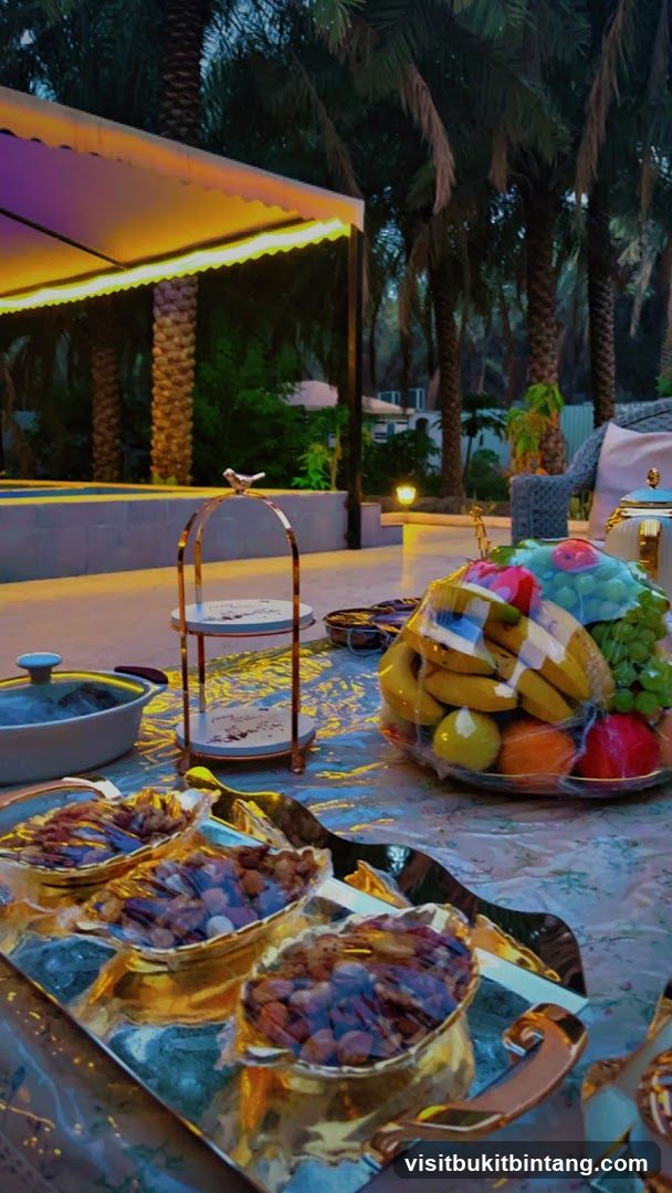 Outdoor Dining Setup