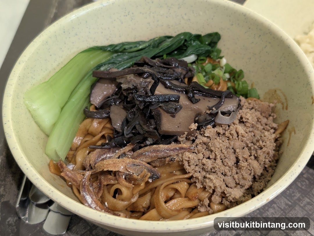 Noodles with Toppings