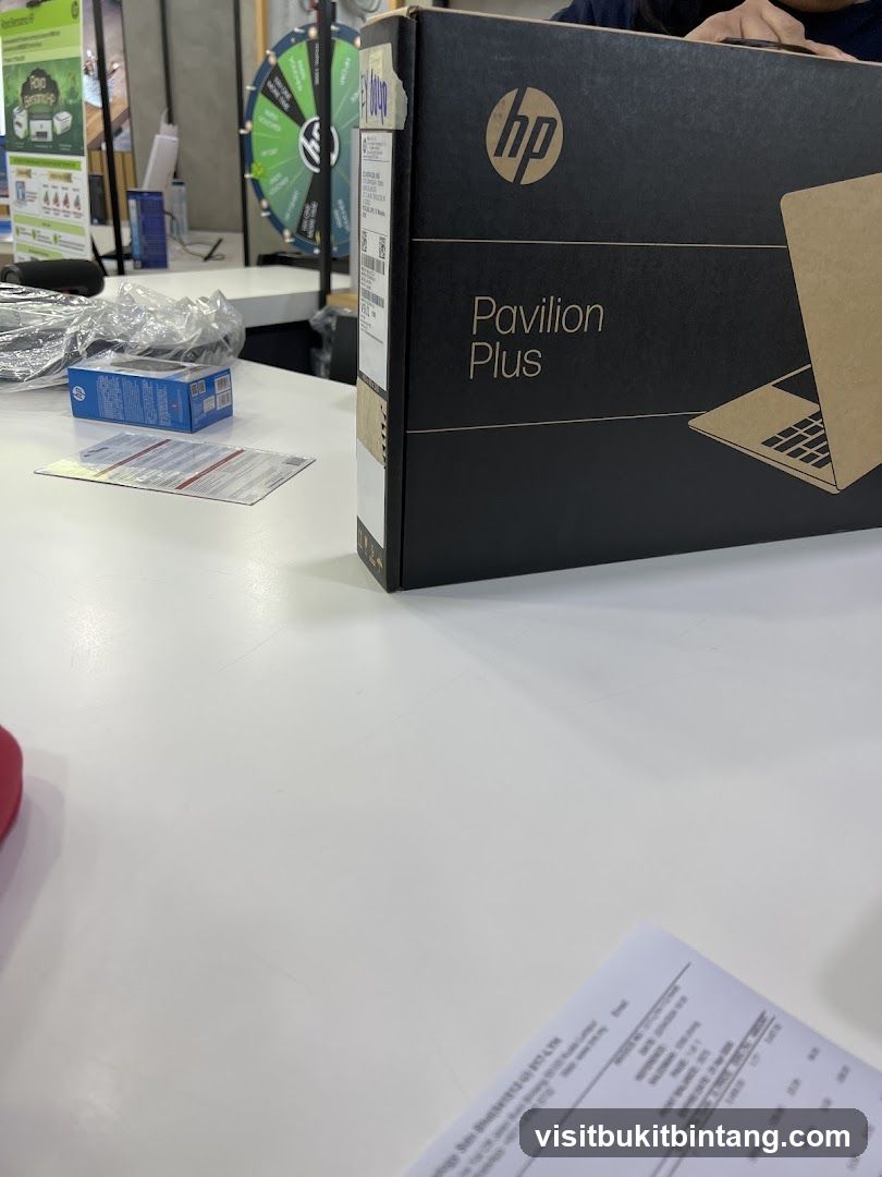 HP Pavilion Plus Laptop Box