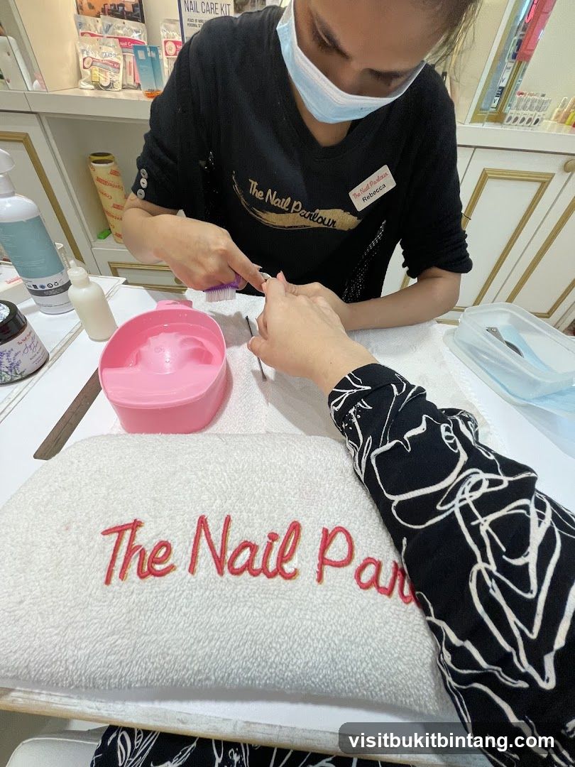 Nail Salon Service
