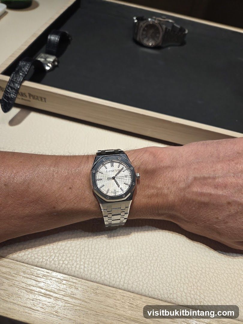 Wristwatch