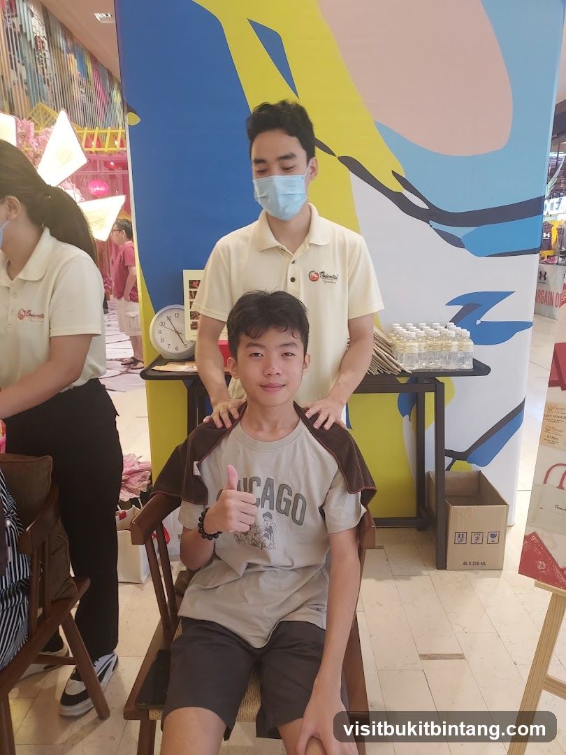 Massage demonstration