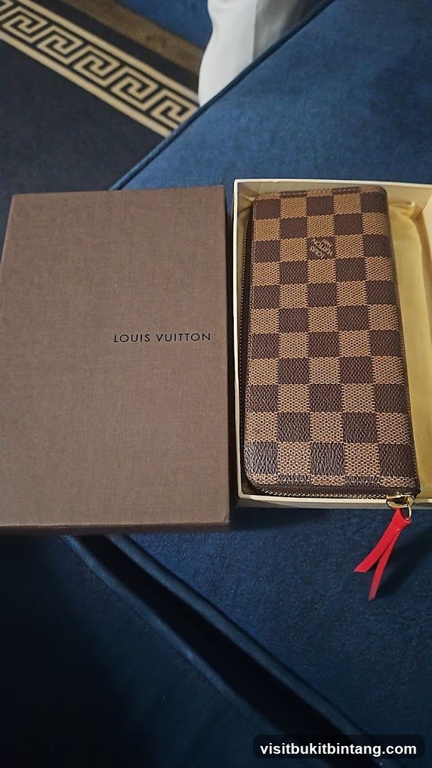 Louis Vuitton Wallet and Box