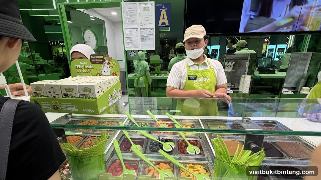 Frozen Yogurt Toppings Bar
