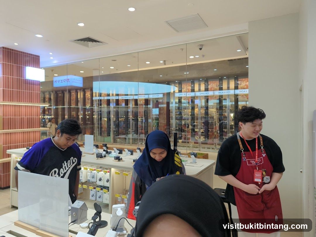 Electronics Store Display