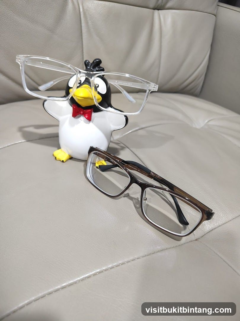 Penguin figurine with glasses