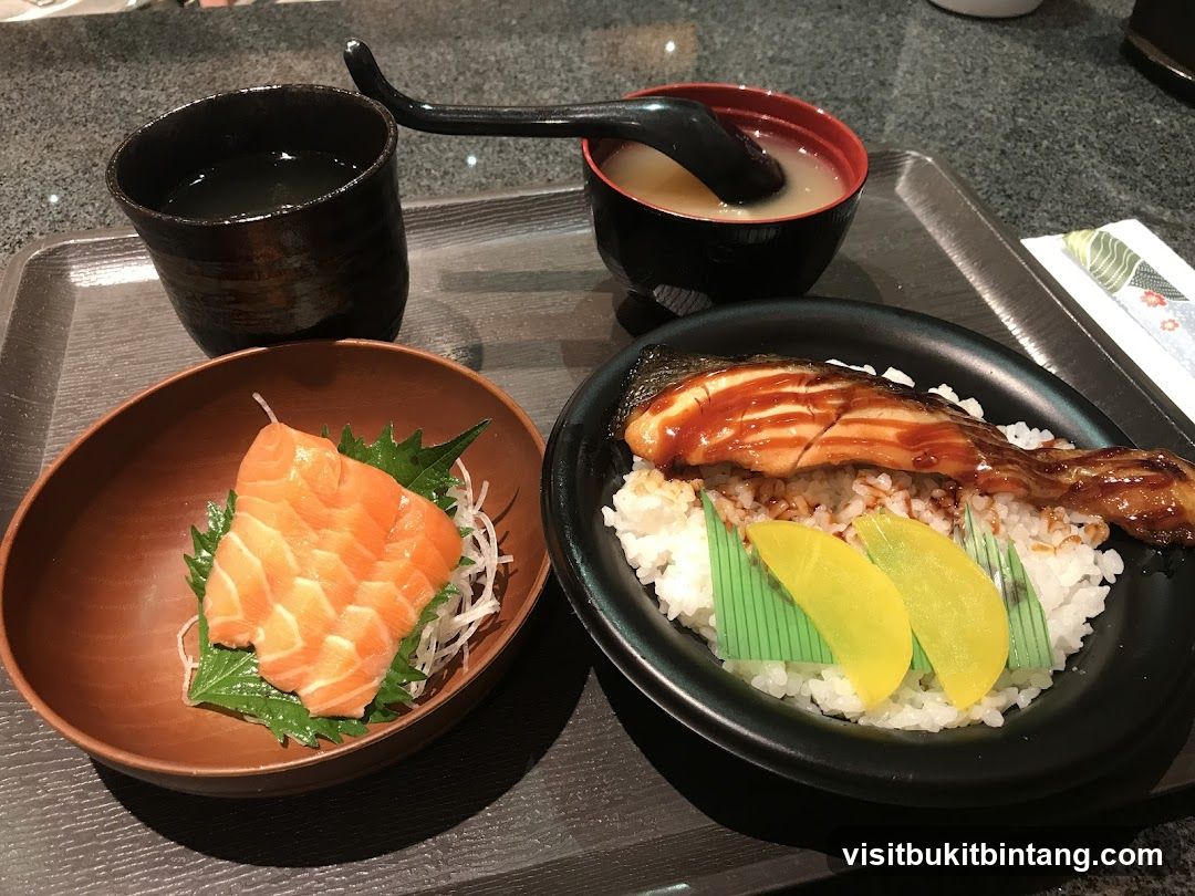 Japanese Salmon Set