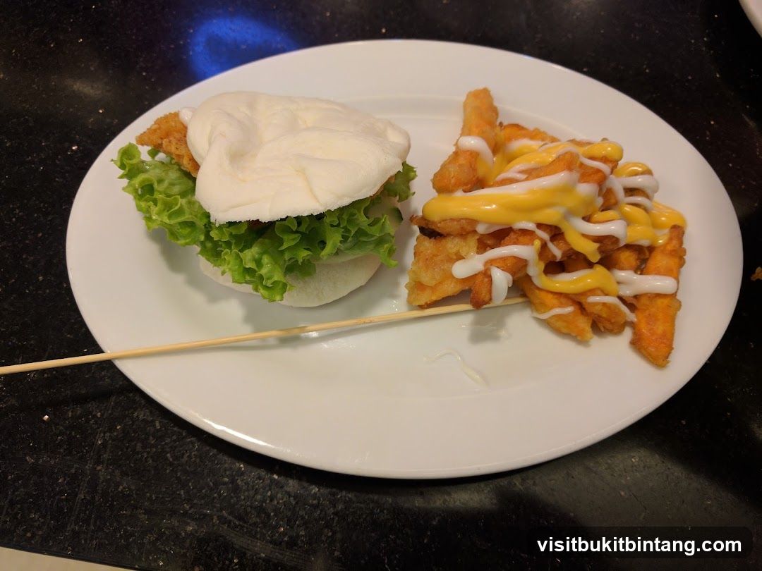 Bao bun with fries