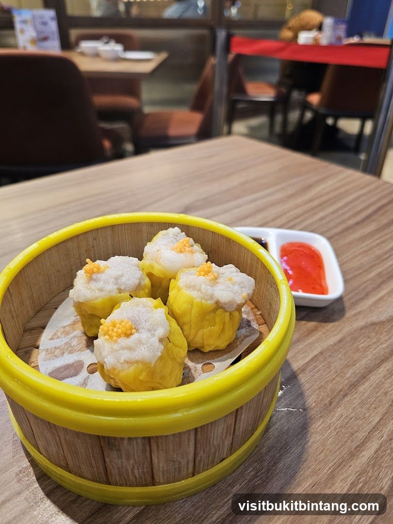 Steamed Dumplings with Dipping Sauce