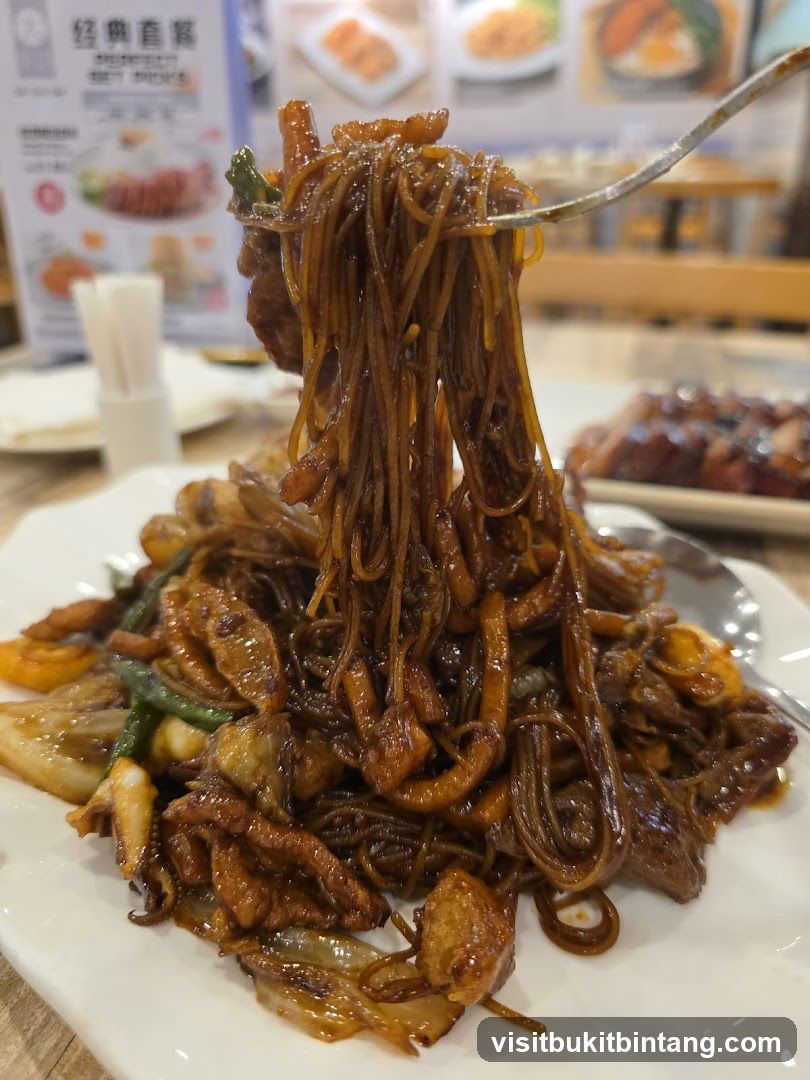 Noodles with Meat and Vegetables