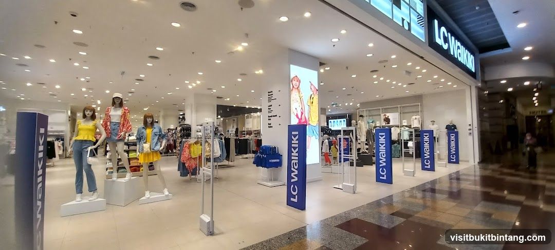 LC Waikiki Storefront