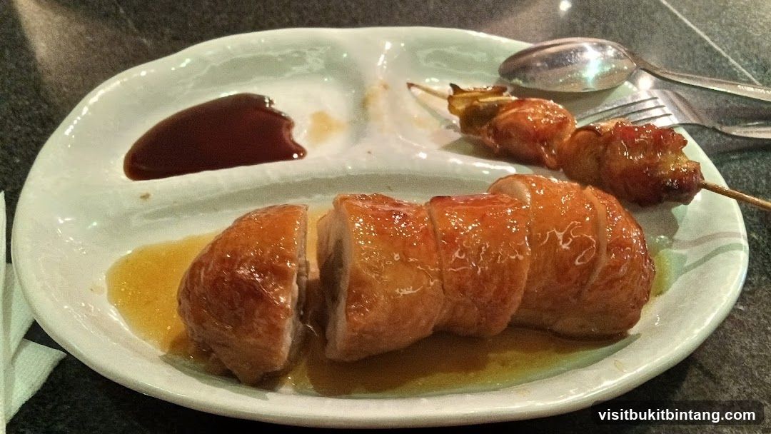 Sliced Roasted Chicken with Skewered Appetizers