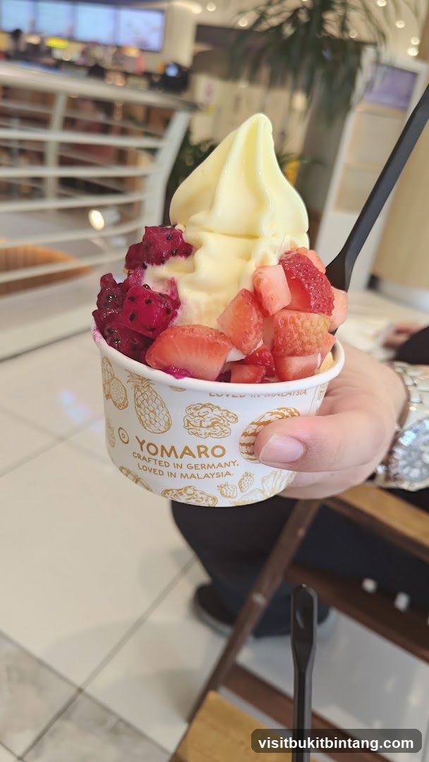 Yomaro Frozen Yogurt - Lot 10