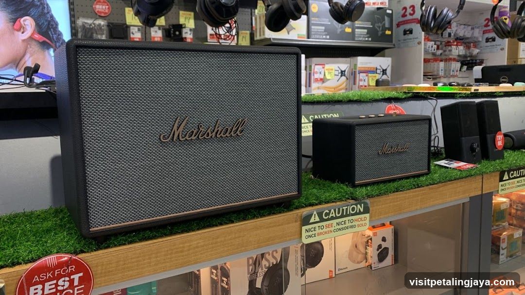 Marshall Speaker Display in Store