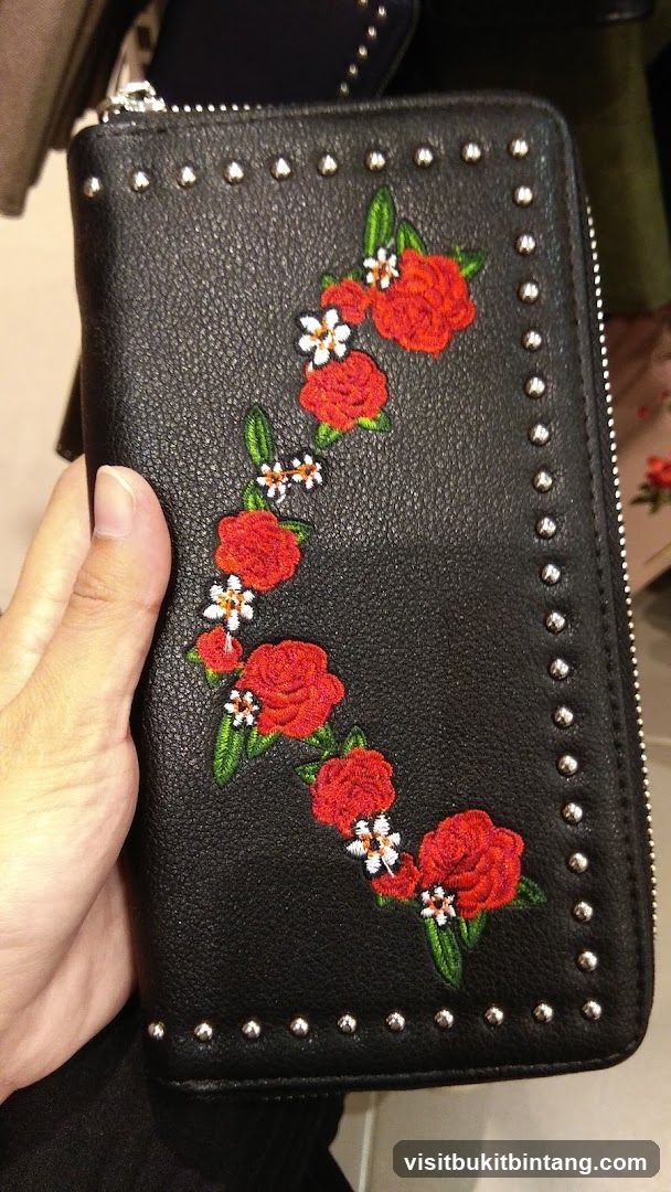 Black Wallet with Rose Embroidery