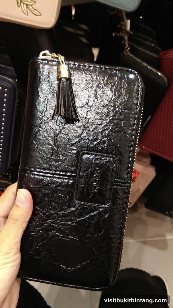 Black Textured Wallet