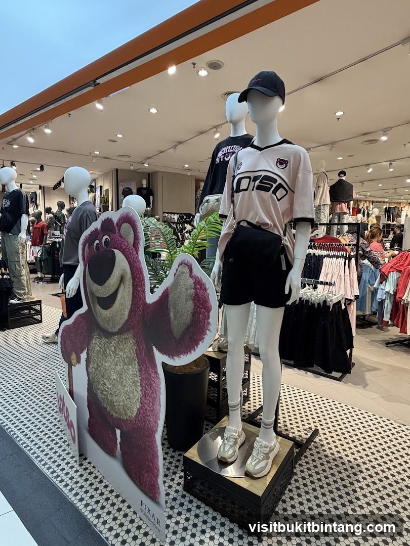 Mannequins and Lotso Bear Display