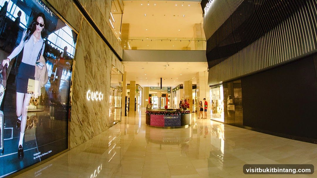 Luxury Shopping Mall Interior
